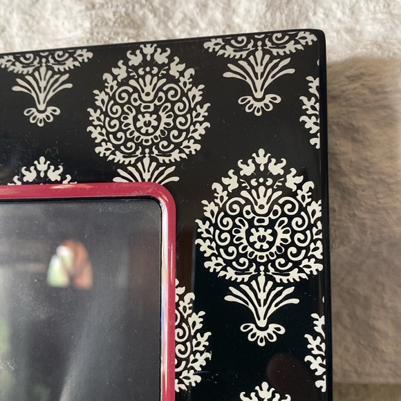 đź–¤Cynthia Rowley 5X7 Picture Frame - Picture 2 of 5